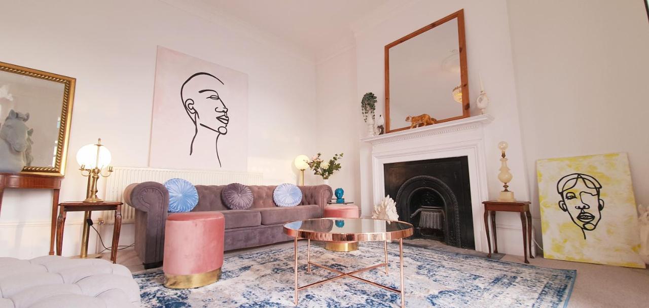 Elegant 5 Bed 4 Bath 'Vogue House' Parisian Style Home Μάργκεϊτ Εξωτερικό φωτογραφία