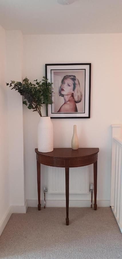Elegant 5 Bed 4 Bath 'Vogue House' Parisian Style Home Μάργκεϊτ Εξωτερικό φωτογραφία