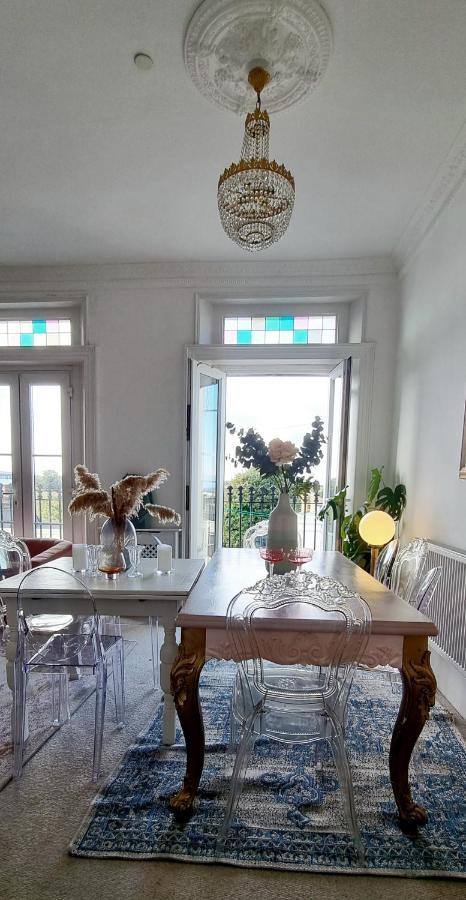 Elegant 5 Bed 4 Bath 'Vogue House' Parisian Style Home Μάργκεϊτ Εξωτερικό φωτογραφία