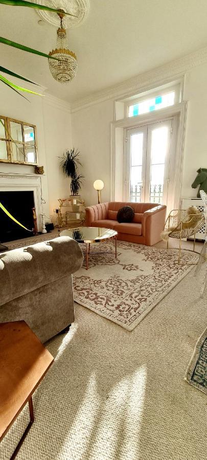Elegant 5 Bed 4 Bath 'Vogue House' Parisian Style Home Μάργκεϊτ Εξωτερικό φωτογραφία