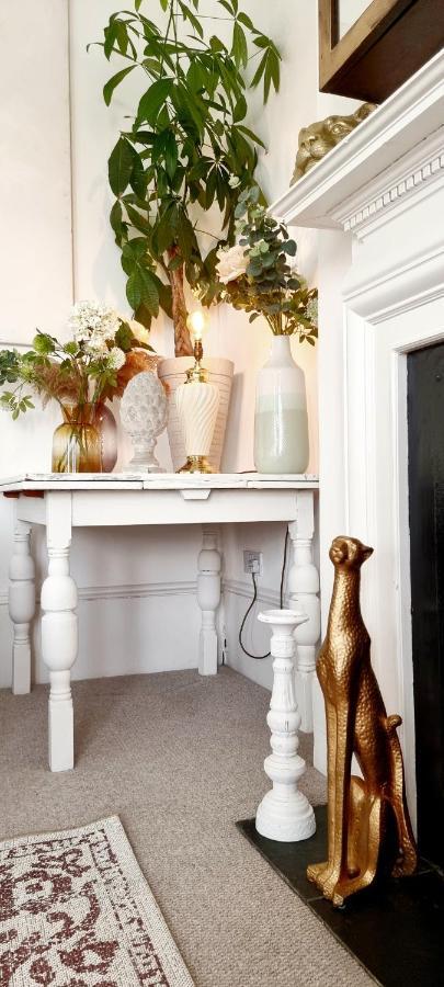 Elegant 5 Bed 4 Bath 'Vogue House' Parisian Style Home Μάργκεϊτ Εξωτερικό φωτογραφία